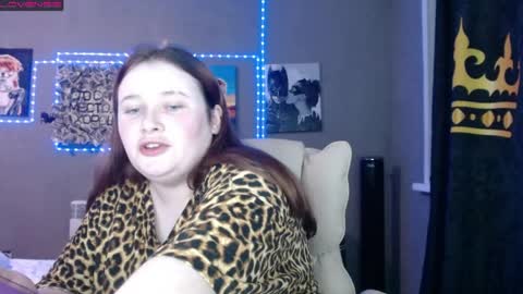 Snapshot of light_lunaa chatting on June 1, 4:52 pm light_lunaa online show from June 1, 4:52 pm