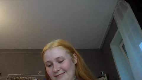 Snapshot of light_lunaa chatting on June 22, 3:09 pm light_lunaa online show from June 22, 3:09 pm