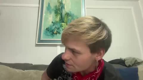 lighteye12489275 online show from March 13, 10:11 am