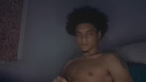 Snapshot of lightskinwithgirth chatting on April 13, 5:57 am lightskinwithgirth online show from April 13, 5:57 am