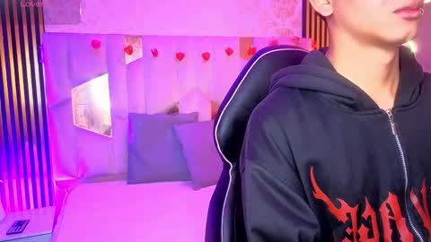 LIHIAN online show from April 21, 12:00 pm