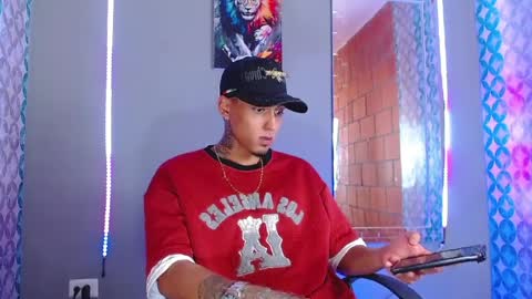 Daniel online show from April 8, 10:32 pm