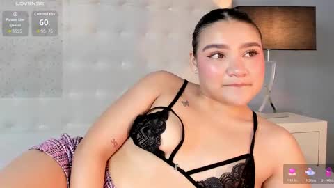 liiabloomm online show from February 25, 3:38 am