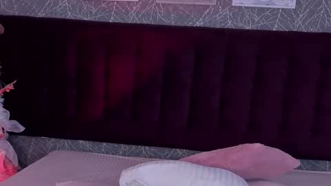 Snapshot of liiacathaleya chatting on December 14, 8:24 pm Lia online show from December 14, 8:24 pm