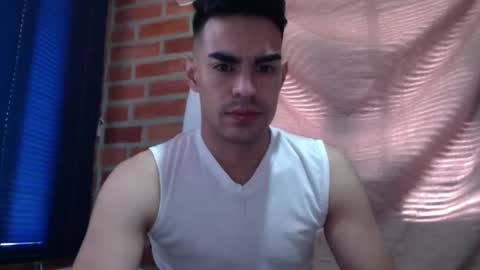 Snapshot of liiam_collins chatting on January 12, 1:48 pm liiam online show from January 12, 1:48 pm