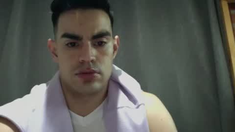 Snapshot of liiam_collins chatting on October 13, 10:32 pm liiam online show from October 13, 10:32 pm