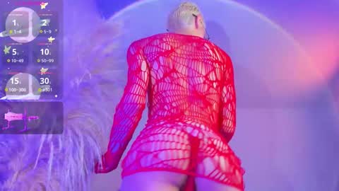 Snapshot of liiamluna chatting on October 13, 9:09 am Liiam Luna online show from October 13, 9:09 am