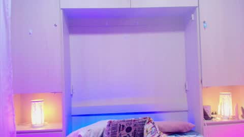         online show from February 28, 11:36 am