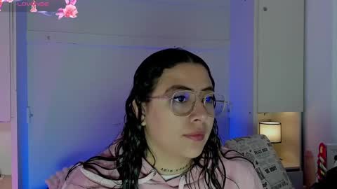         online show from March 6, 11:36 am