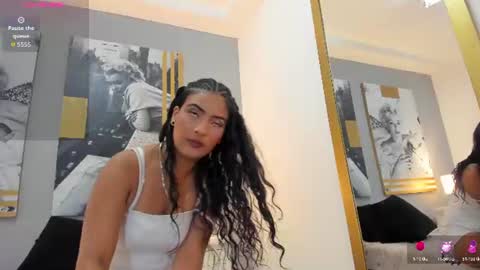 Lily online show from June 24, 8:30 pm