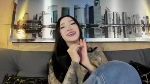 Liilyrose online show from June 30, 10:27 am