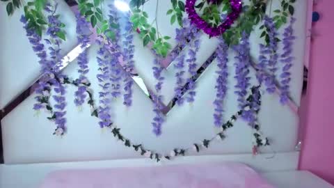 Snapshot of liinzy_rouse chatting on September 16, 2:18 pm Brittany online show from September 16, 2:18 pm