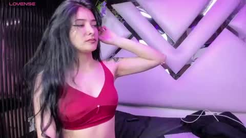 Snapshot of liinzy_rouse chatting on July 28, 4:27 pm Brittany online show from July 28, 4:27 pm