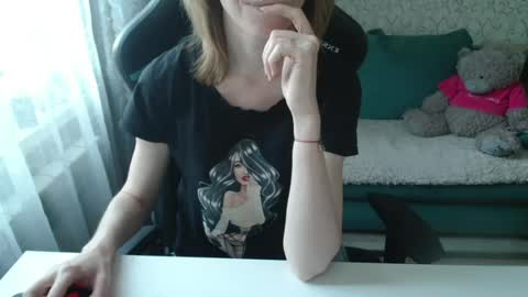 Liissax online show from June 17, 4:52 pm