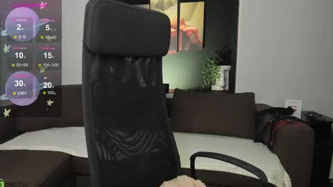 Snapshot of lika_haris chatting on September 22, 2:46 am Lika online show from September 22, 2:46 am