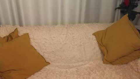 Snapshot of lika_haris chatting on October 5, 8:34 am Lika online show from October 5, 8:34 am