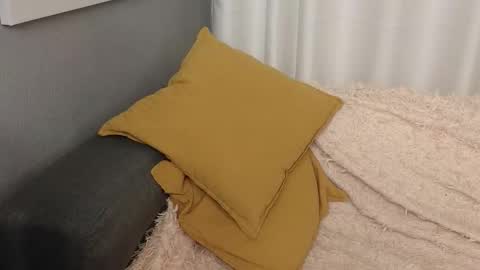 Snapshot of lika_haris chatting on October 9, 10:57 am Lika online show from October 9, 10:57 am