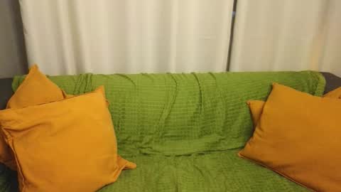 Snapshot of lika_haris chatting on October 12, 2:27 pm Lika online show from October 12, 2:27 pm