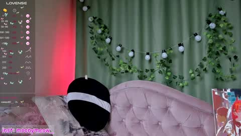 Snapshot of lika_moon chatting on January 25, 4:45 am Lika online show from January 25, 4:45 am