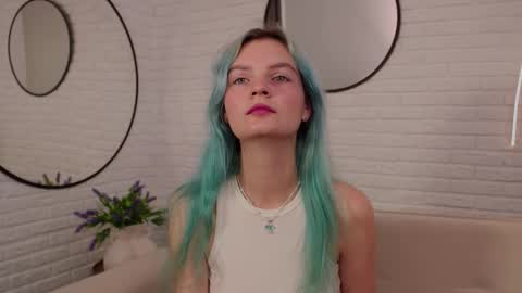 Snapshot of lika_sky chatting on October 5, 11:41 am lika_sky online show from October 5, 11:41 am