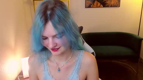 Snapshot of lika_sky chatting on October 10, 11:09 am lika_sky online show from October 10, 11:09 am