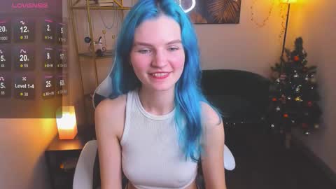 Snapshot of lika_sky chatting on December 13, 7:53 pm lika_sky online show from December 13, 7:53 pm