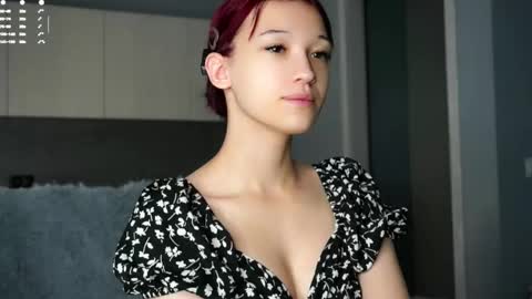 Emi online show from October 23, 12:04 pm