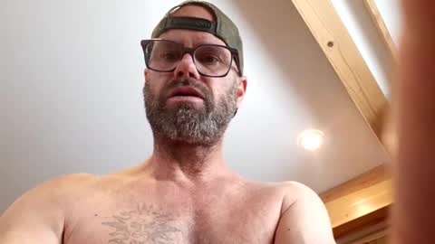 St pierre online show from November 13, 5:01 pm