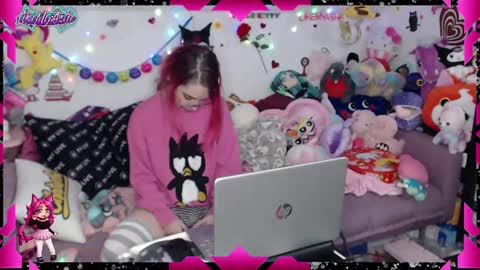 LikeMyAshe online show from January 16, 6:35 am