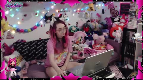 LikeMyAshe online show from January 20, 6:10 am