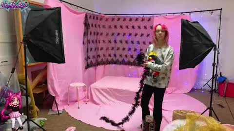 LikeMyAshe online show from September 28, 2:28 am