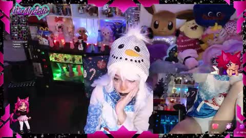 LikeMyAshe online show from December 19, 5:25 am