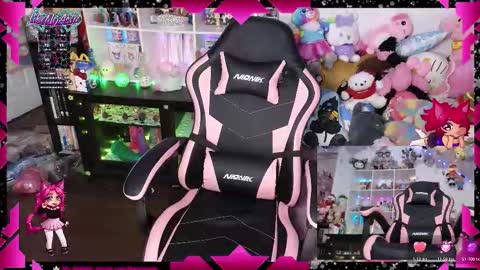 LikeMyAshe online show from February 27, 5:46 pm