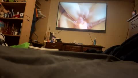 Snapshot of likestobewatched151 chatting on January 11, 1:06 am likestobewatched151 online show from January 11, 1:06 am