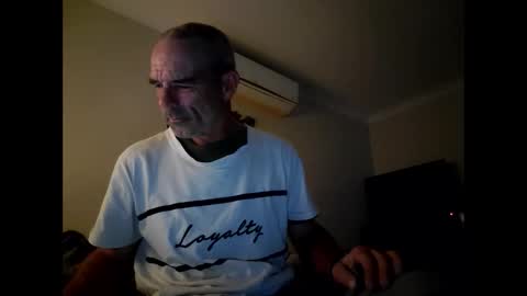 liketowatch1234529419 online show from May 18, 2:23 pm
