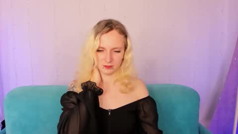 likilip online show from November 6, 2:01 am