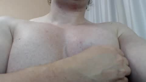 Snapshot of likwidator84 chatting on July 14, 1:08 am Maximus online show from July 14, 1:08 am