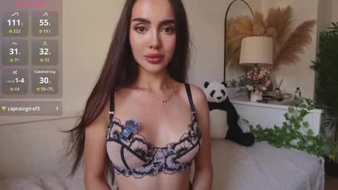 Snapshot of lil__gabby chatting on June 1, 5:14 pm Lil Gabby online show from June 1, 5:14 pm