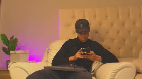 lil online show from January 15, 7:06 pm