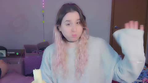 Snapshot of lil_alison_heart chatting on December 20, 2:38 pm Lil Alison Heart online show from December 20, 2:38 pm