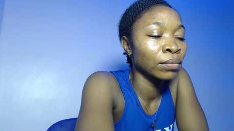 lil_baddie0 online show from March 2, 7:15 am