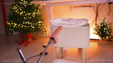 Snapshot of lil_eva chatting on December 22, 2:27 pm All my link in bio  sign up to support me        online show from December 22, 2:27 pm