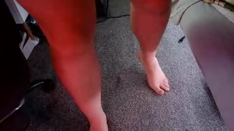 Snapshot of lil_fillie chatting on August 5, 8:33 pm lil fillie online show from August 5, 8:33 pm