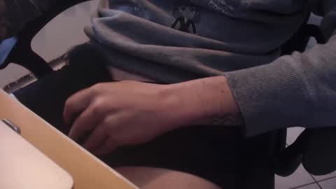 lil_j_ online show from October 6, 1:08 pm