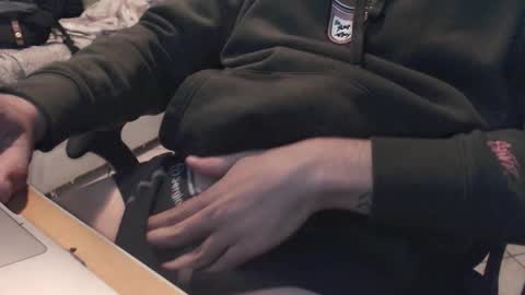 lil_j_ online show from October 11, 12:43 am