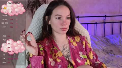 little moon online show from April 28, 10:53 am