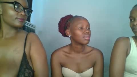 lil_meg online show from March 6, 8:44 am