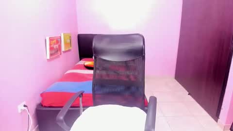 lil_mommy_slut online show from November 14, 11:53 am