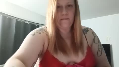 Snapshot of lil_nelli8 chatting on April 26, 7:39 am lil_nelli8 online show from April 26, 7:39 am
