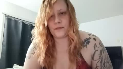 Snapshot of lil_nelli8 chatting on May 8, 8:19 am lil_nelli8 online show from May 8, 8:19 am